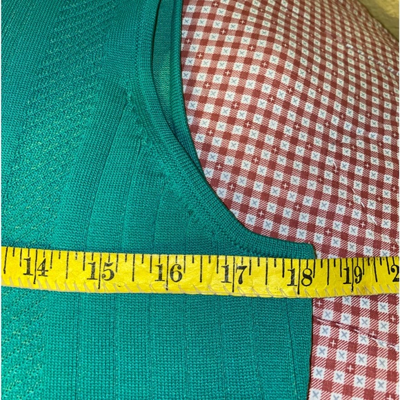 NEW YORK & COMPANY WITH GABRIELLE UNION GREEN KNIT BODYCON MIDI DRESS - SIZE XL - Picture 15 of 15